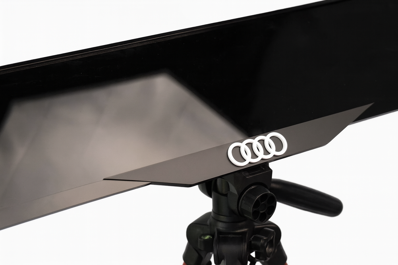White Audi Rings Plate Holder - Luxury Number Plate Holder